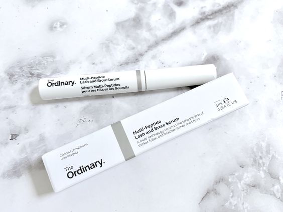 Image du Sérum Multi-Peptides pour les Cils et les Sourcils de The Ordinary, flacon de 5ml. Achetez au Maroc